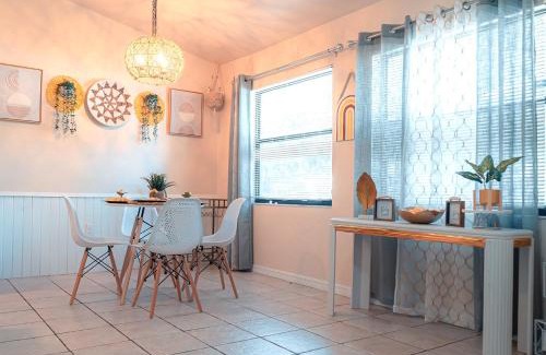 Gainesville House | Gainesville Charm- Cozy, Comfortable, Convenient