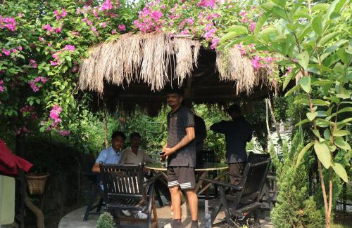 Sauraha Resort | Gairibari Resort