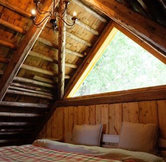 Nica House | Gaismas klēts