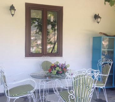 Kalopanayiotis House | Galaria House