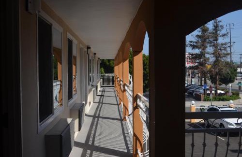 Clarkdale Hotel | Galaxy Inn