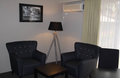 West Gosford Hotel | Galaxy Motel