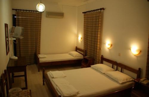 Moudros House | Galazio Limani - Rooms to let