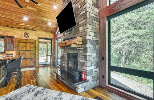 Galena House | Galena Cabin on 20 Acres 5 Mi to Downtown!