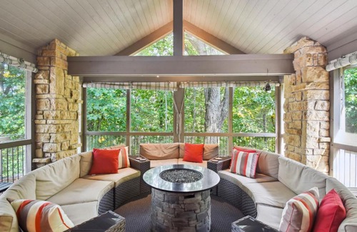 The Galena Territory House | Galena Getaway with Hot Tub, Home Theater and More!