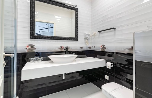 Split Hotel | Galeria Valeria Superior Queen Room