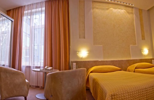 Ogonki Hotel | Galiarda