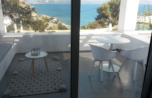 Agia Galini Apartment | Galini Breeze is a luxurious small-scale holiday resort for couples, Crete south