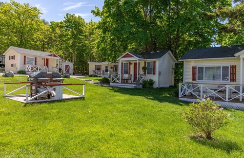 Hulls Cove Cabin | Gallagher's Travels Cabin Five (King)