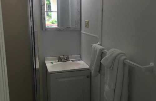 Hulls Cove Hotel | Gallagher’s Travels Bar Harbor Motel and Cottages