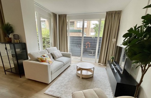 De Bilt Apartment | Gallant Serviced Studio 46m2 -ESS38G-