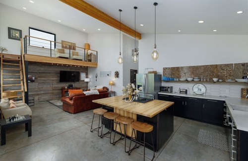 Bozeman House | Gallatin River Access, Fly Fishing, Fire Pit