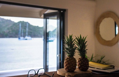 Freemans Bay Cottage | Galleon Beach Resort
