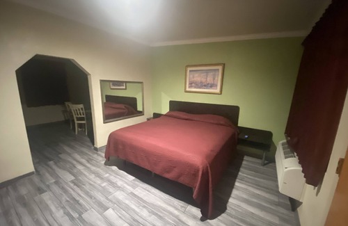 Montclair Hotel | Galleria Inn