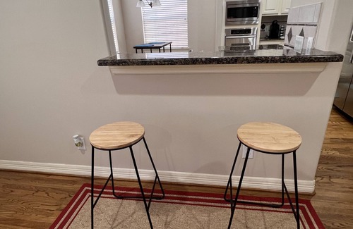 Houston House | Galleria master house w/jetted tub 2 mins to mall