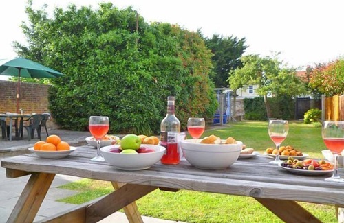 Gosport House | Gallery - a house that sleeps 18 guests in 5 bedrooms