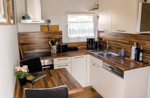 Coburg House | Gallery in the coach house, 5 minutes' walk from the market square,