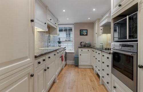 Chagford House | Gallery Lodge Holiday Home