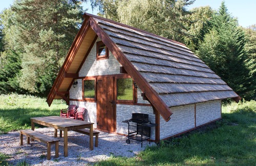 Sainte-Fortunade Cabin | Gallic hut domaine du moulin de lachaud