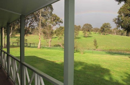 Yarra Glen House | Galoglen Farm Cottage