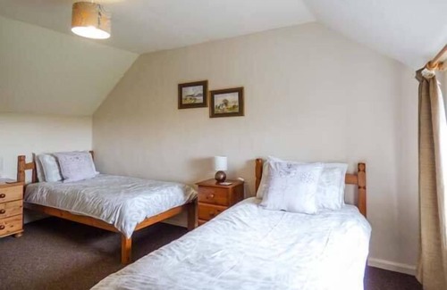 Saint Goran Cottage | GALOWRAS COTTAGE, pet friendly, with open fire in Mevagissey