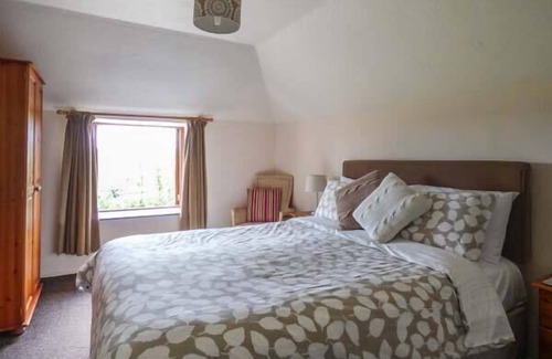Saint Goran Cottage | GALOWRAS COTTAGE, pet friendly, with open fire in Mevagissey