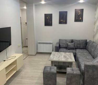 Parakar Hotel | Galstyans Home Zvartnots Airport