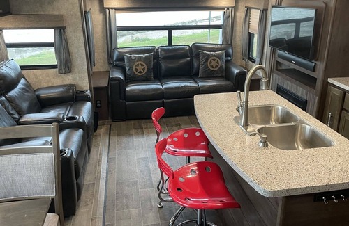 San Leon House | Galveston Bay's RV with a View at Eagle Point