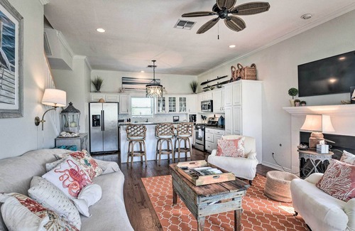 Pirates Beach West House | Galveston 'Beach Retreat' House - Walk to Beach