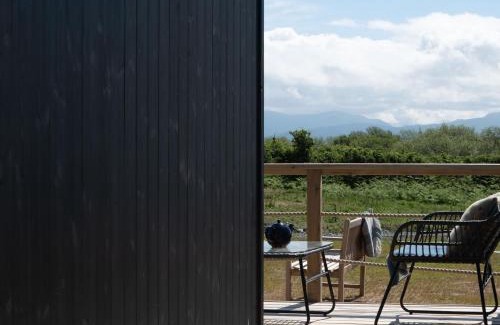 Dwyran House | Galwad y Mor