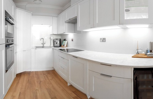Galway Apartment | Galway City Center Claddagh Galway Bay Views