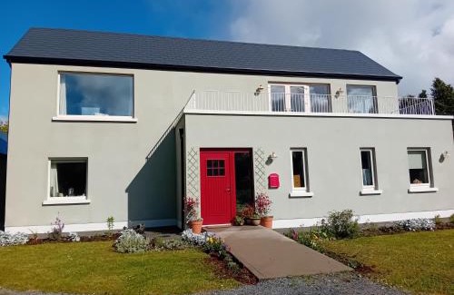 Roscoe Apartment | Galway Garden Chalet