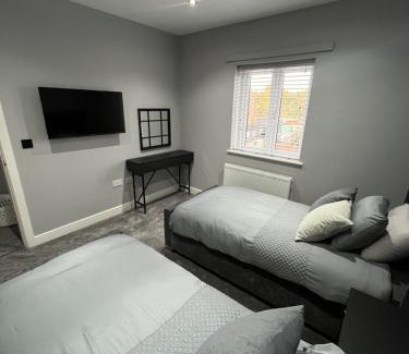 Bircotes House | Galway Glamour