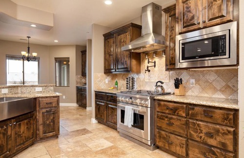 Yucca Valley House | Gambel by AvantStayJTree Escape w Entertainers Yard Firepit 3000SF