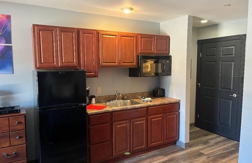 Antes Fort Hotel | Gamble Farm Inn and Suites