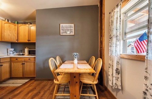 Lake George Cabin | Gambler Cabin - Kitchen Included