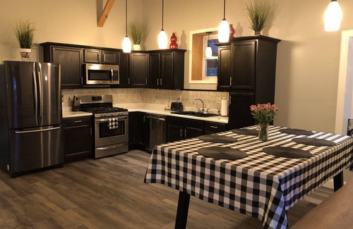 Brewer House | Gambrel Home 4 bedroom 2 bath great neighborhood