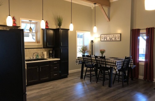 Brewer House | Gambrel Home 4 bedroom 2 bath great neighborhood