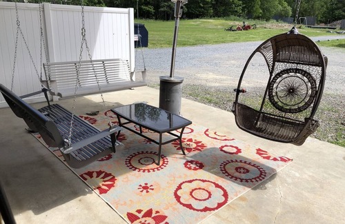 Brewer House | Gambrel Home 4 bedroom 2 bath great neighborhood