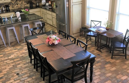 Wellborn House | Game Day/Family Gathering/Wedding venue with Pool. Largest in College Station.