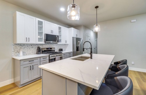 Central Arlington House | Game-Day Getaway < 1 Mi to AT&T Stadium