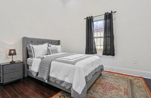 Tulane - Gravier House | Game Day Getaway Walk To The Superdome
