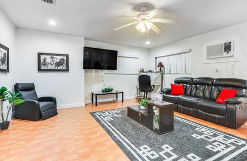 Miami Gardens House | Game Day Made Easy Home 3 Mi to Hard Rock Stadium
