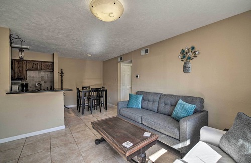 College Station Condo | Game Day Retreat: Pool Access, 2 Mi to Texas A & M