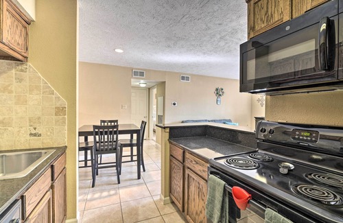 College Station Apartment | Game Day Retreat: Pool Access, 2 Mi to Texas A & M