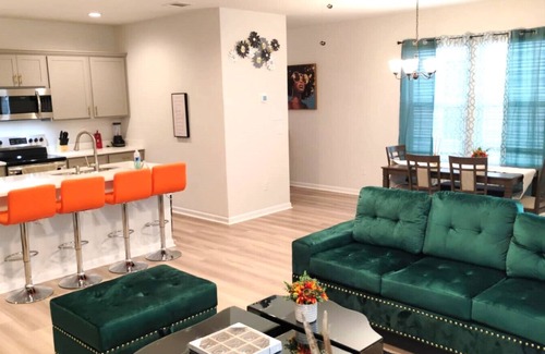 Highlands - Perkins House | Game Day Touchdown Lounge in Baton Rouge - CB1024