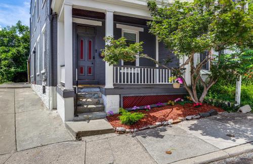 East Price Hill House | Game Days, Grubs and More Updated Cincinnati Home!
