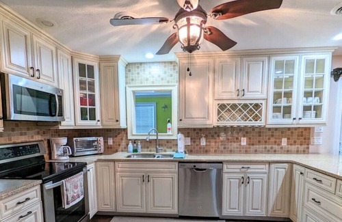 Mount Pocahontas House | Game/Entertainment Rooms, Covered Patio, FirePit
