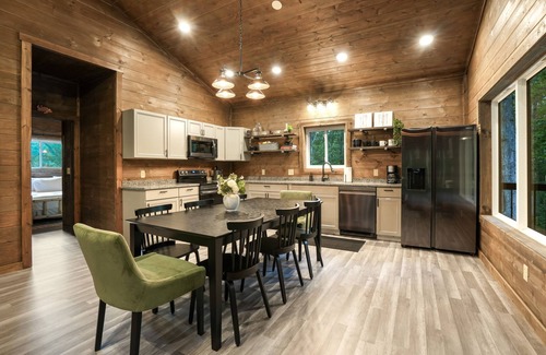 McArthur Cabin | Game Haven | Hocking Hills