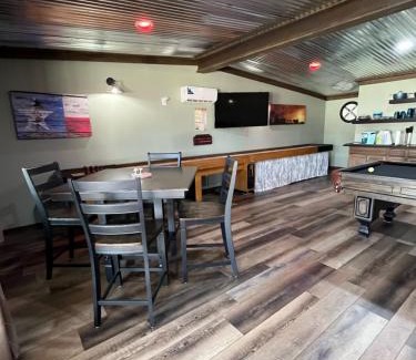 Montgomery House | Game Junction